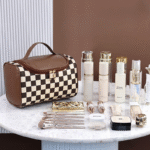 Stylish Glamour Portable Cosmetic Bag - Image 2